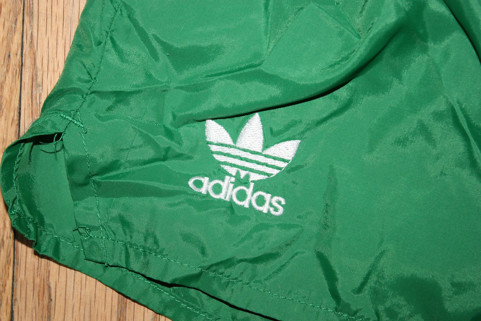 Vintage Mens ADIDAS Nylon Shiny Soccer Football Shorts Medium